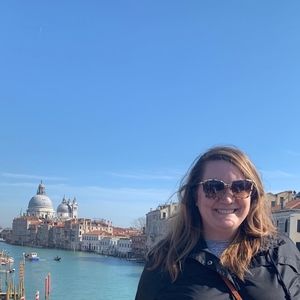 Meet your Posher, Nora